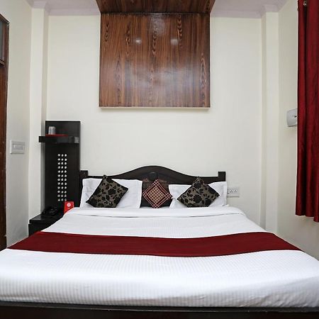 Oyo Stay The Castle Near M2K Cinemas Rohini New Delhi Extérieur photo