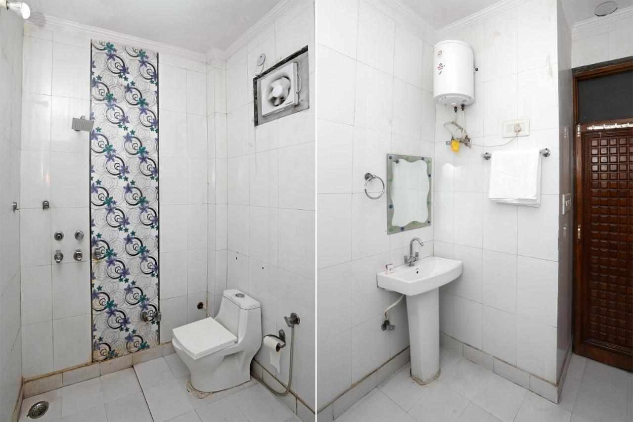 Oyo Stay The Castle Near M2K Cinemas Rohini New Delhi Extérieur photo
